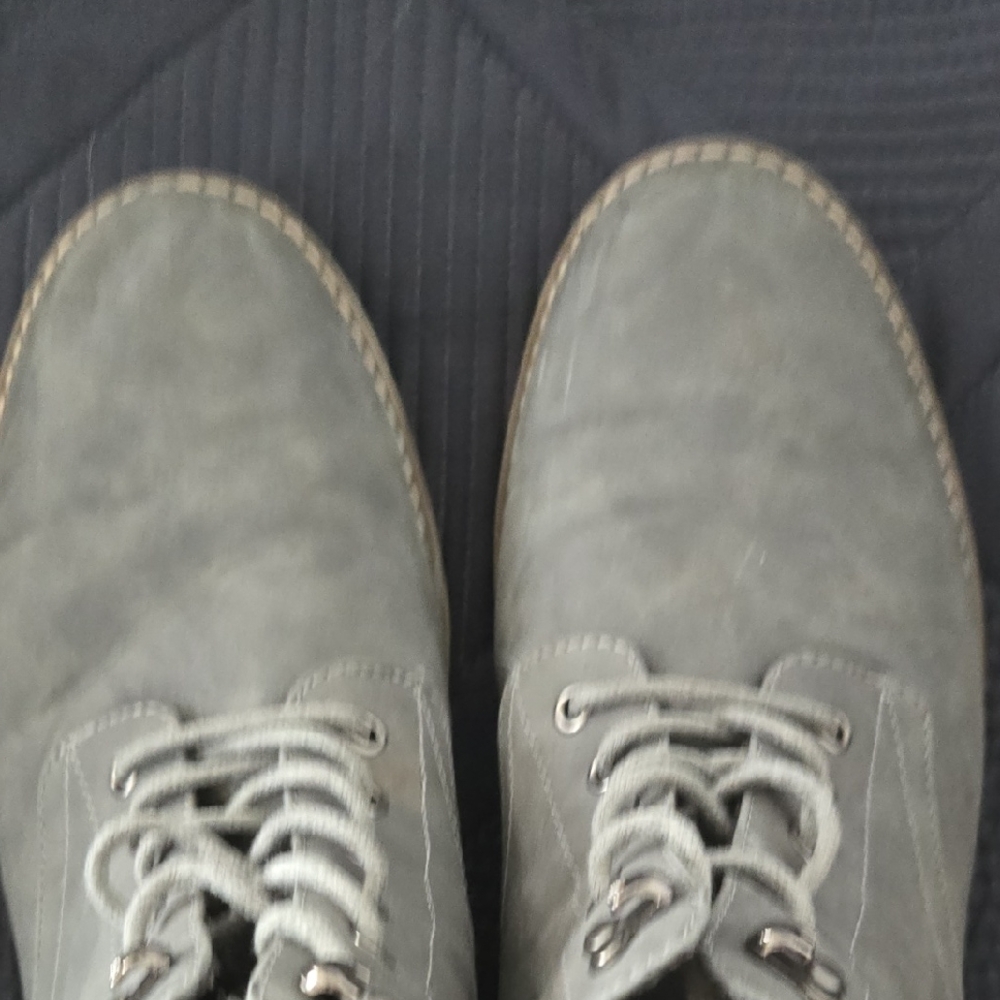 Men's Gray Lace-Up Shoes